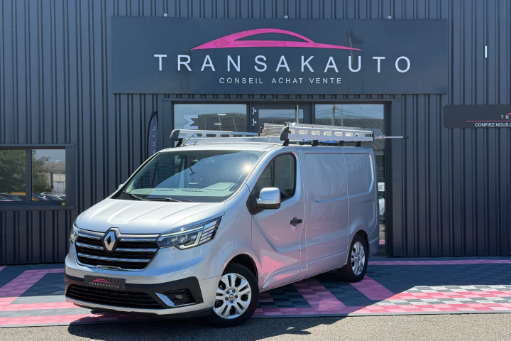 RENAULT TRAFIC FOURGON